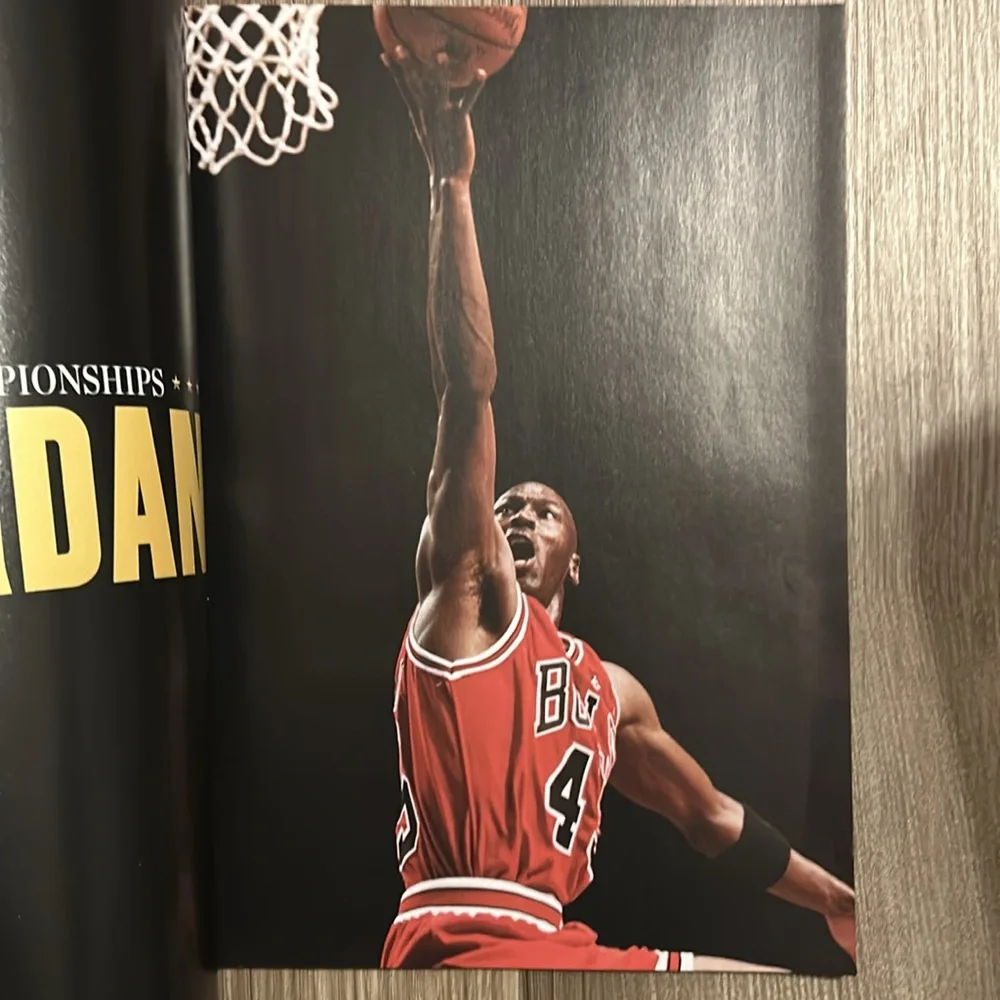 Michael Jordan Championships Magazine - Picture 5 of 5